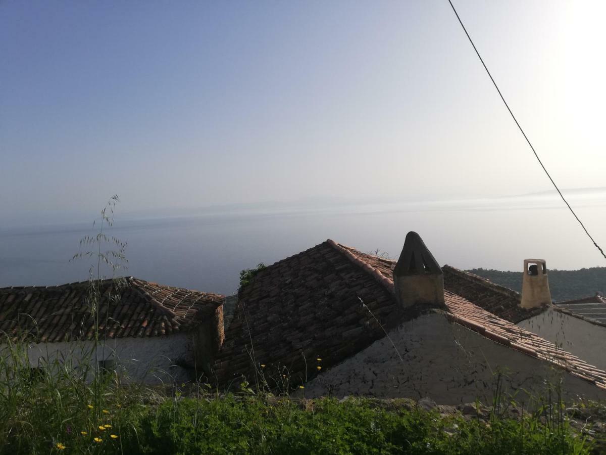 The Traditional Hause With The Best View Leonídion Zewnętrze zdjęcie